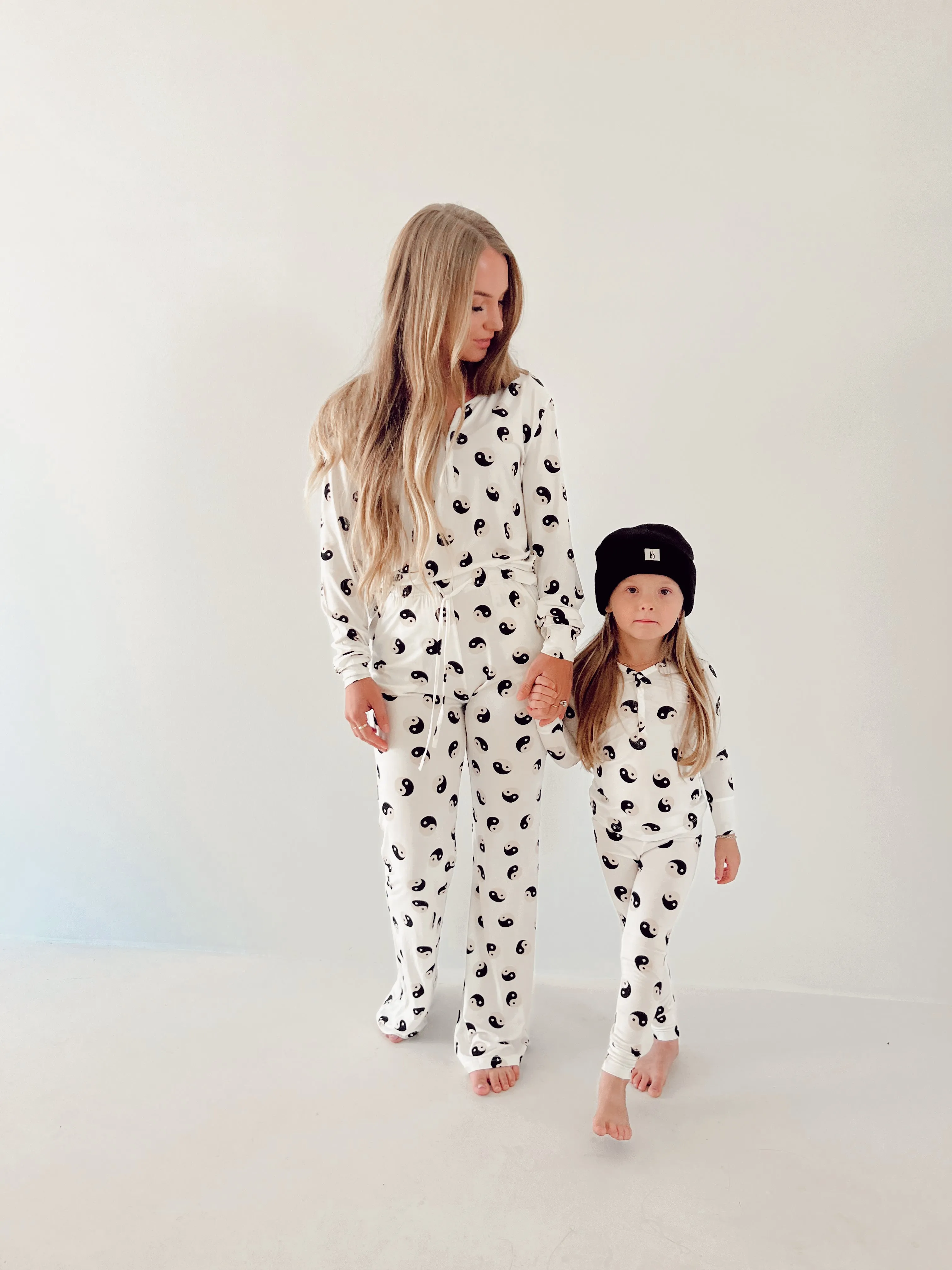 Black & White Yin Yang | Women's Bamboo Pajamas