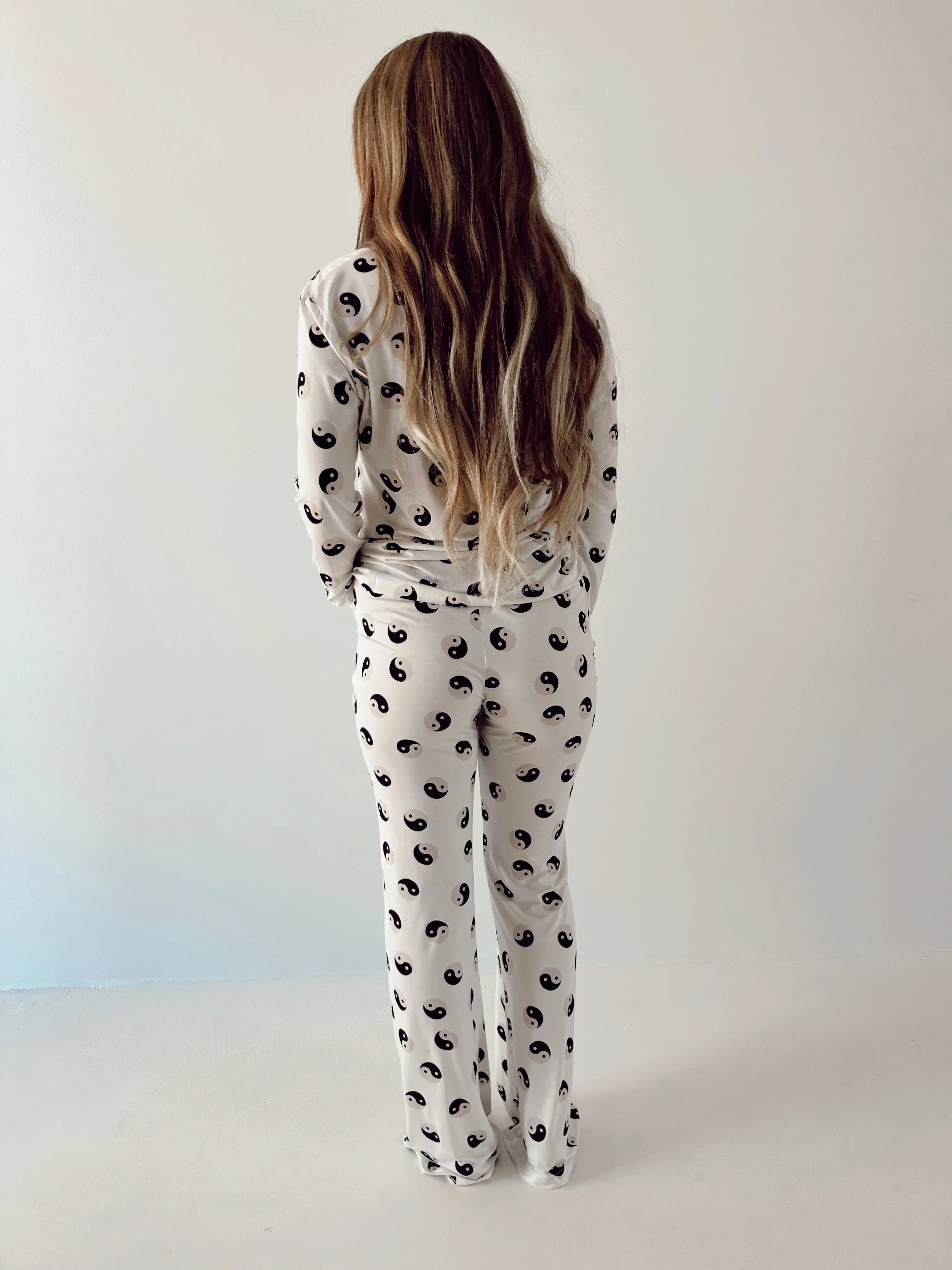 Black & White Yin Yang | Women's Bamboo Pajamas