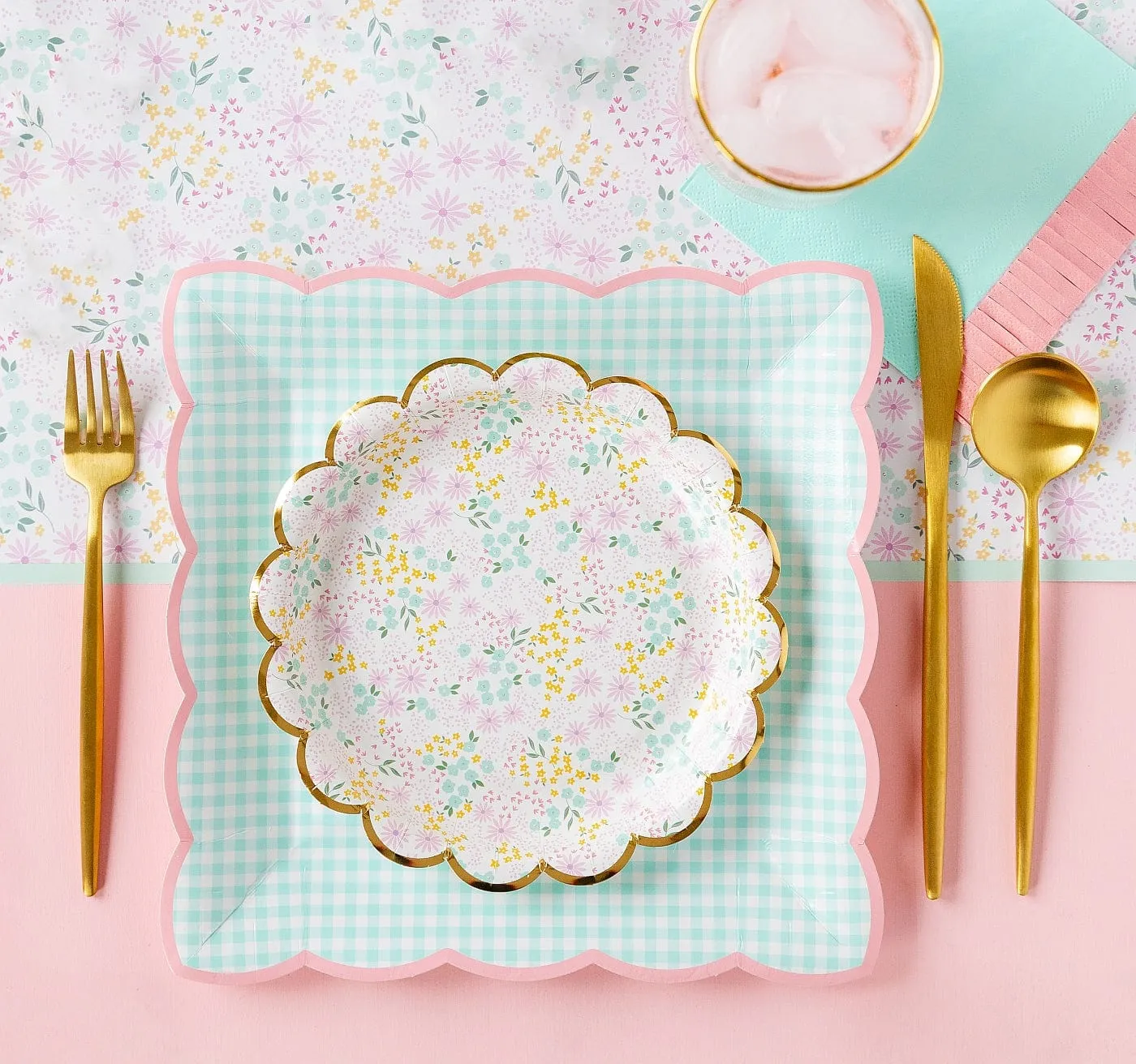 Ditsy Floral Round Scallop Small Plate (Set of 8)