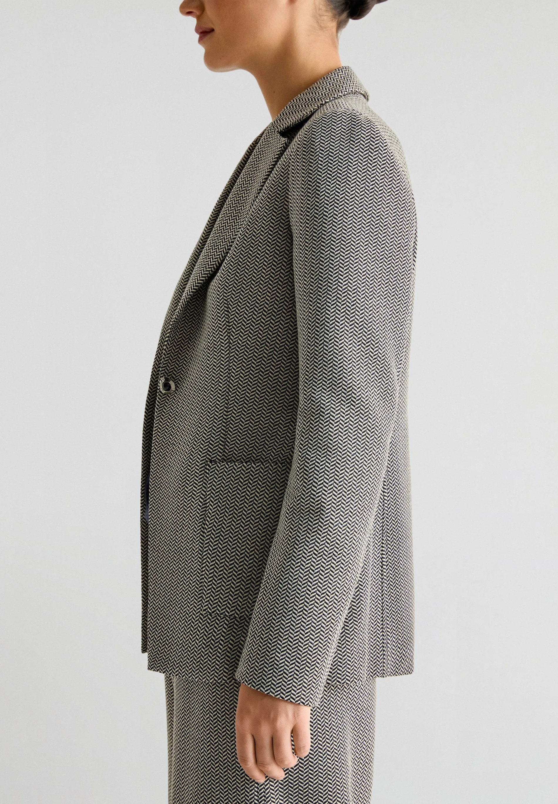 HERRINGBONE BLAZER