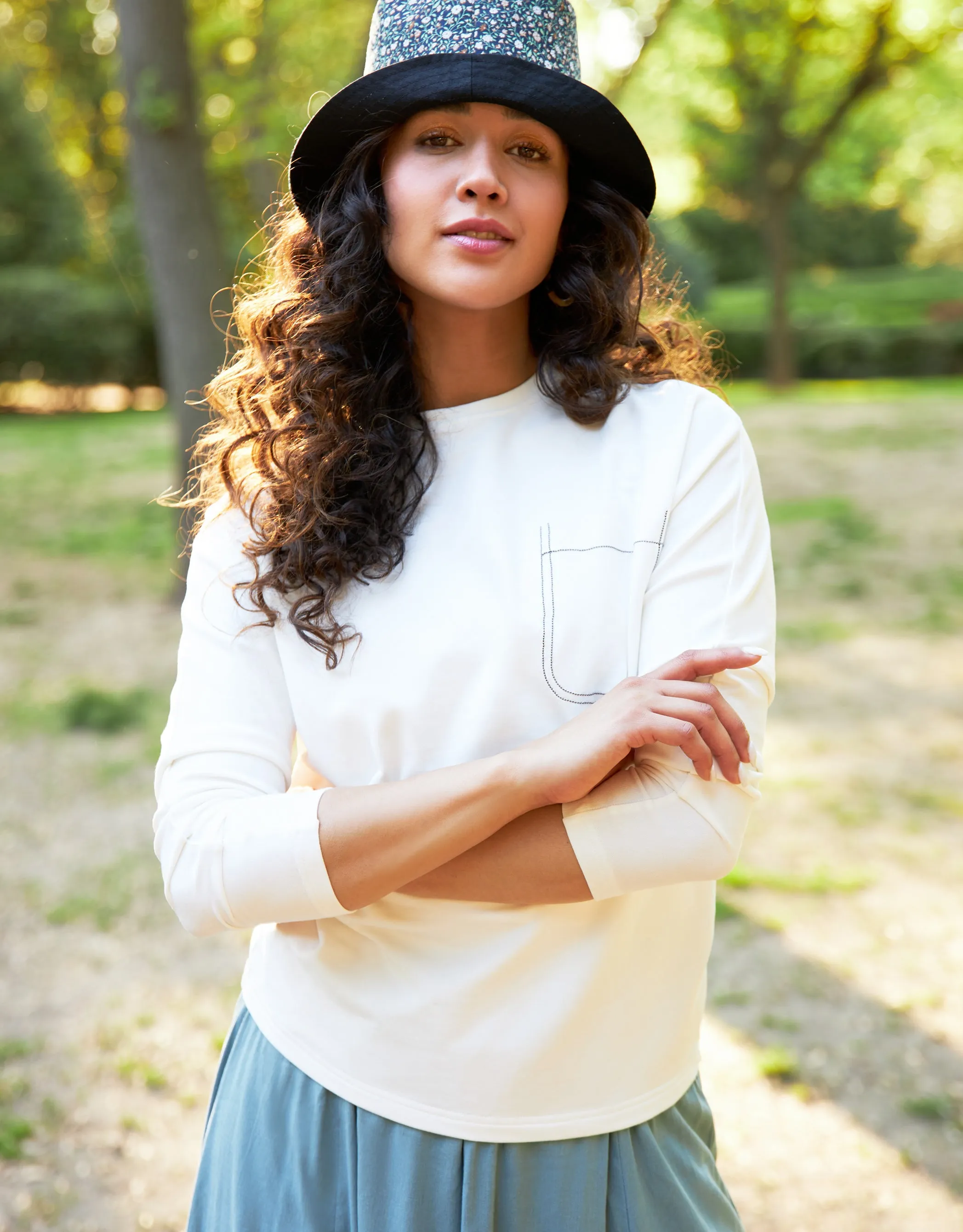 Light French Terry Crew Tee with Micro Bead Pocket Motif Ivory
