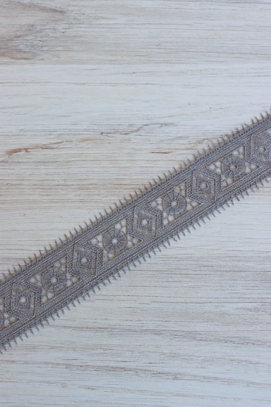 Stormy Gray 1.5" Wide Venice Trim